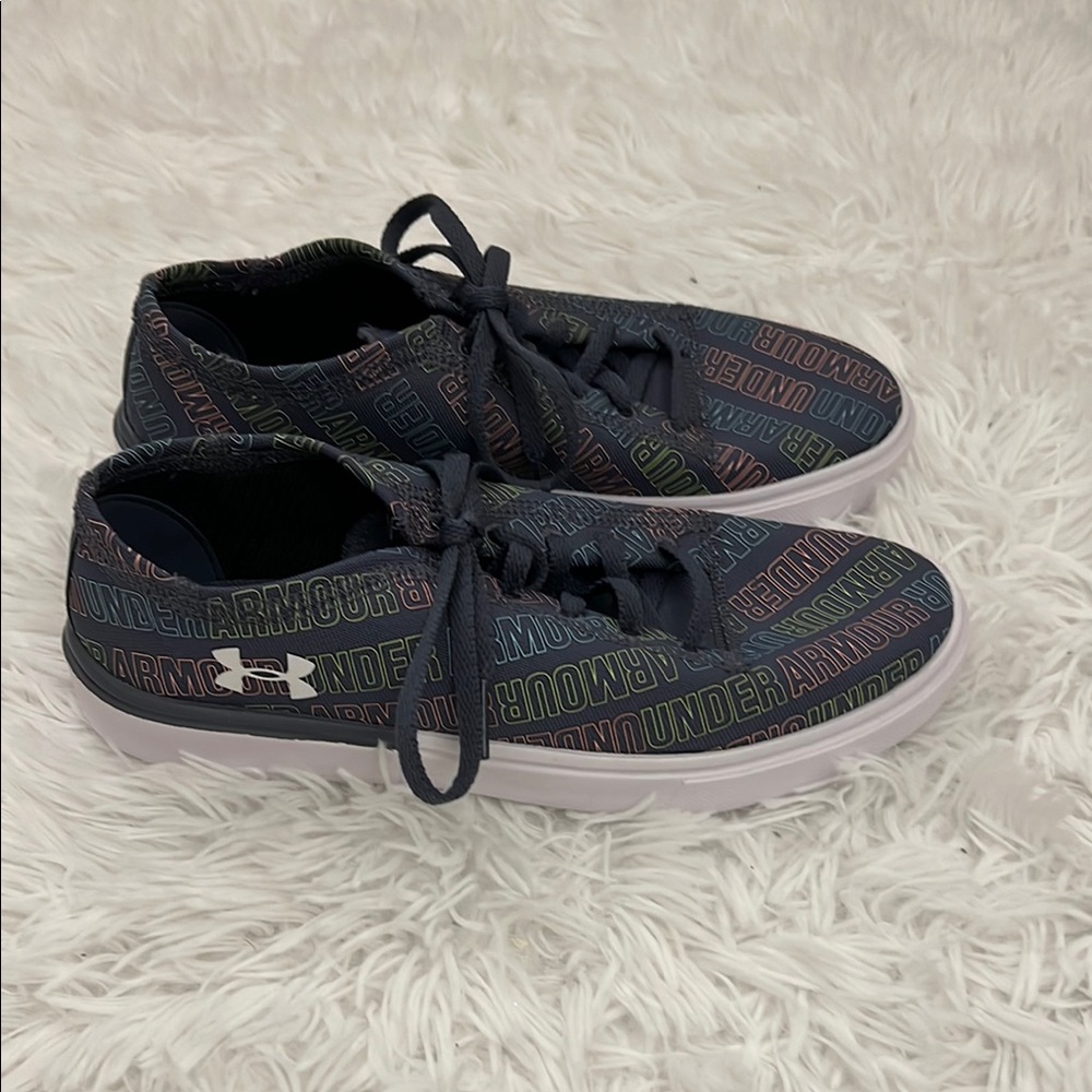 NEW Girls Under Armour Multicolor Logo Sneakers